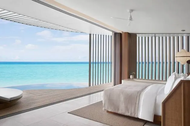 The Ritz-Carlton Maldives, Fari Islands - Havuz