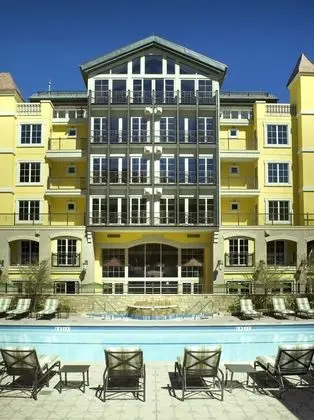 The Ritz-Carlton Residences, Vail - Havuz