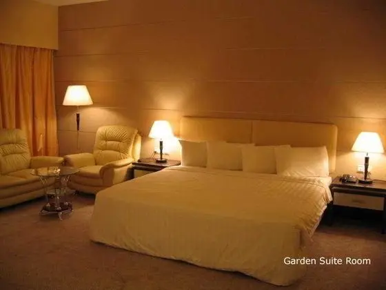 Ritz Garden