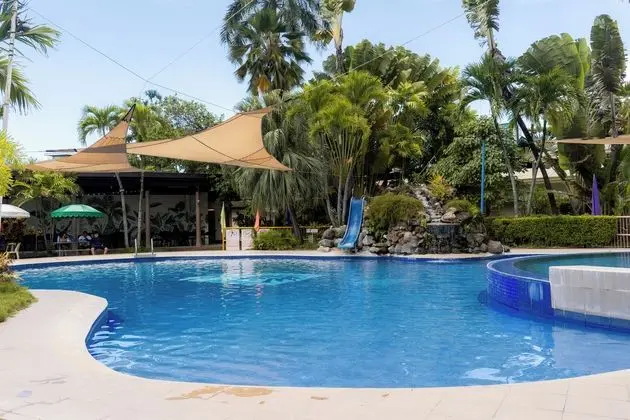 The Ritz Hotel at Garden Oases - Havuz