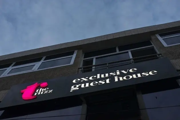 The Ritzz Exclusive Guest House - Dış Mekan