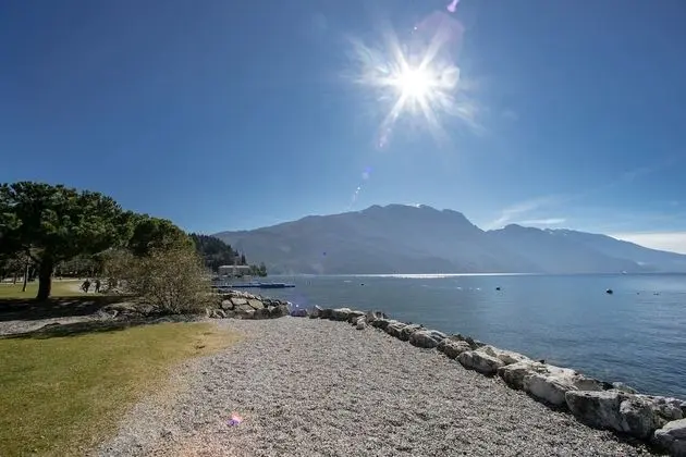 Riva Lago e Spiaggia Apartment 3 - Plaj