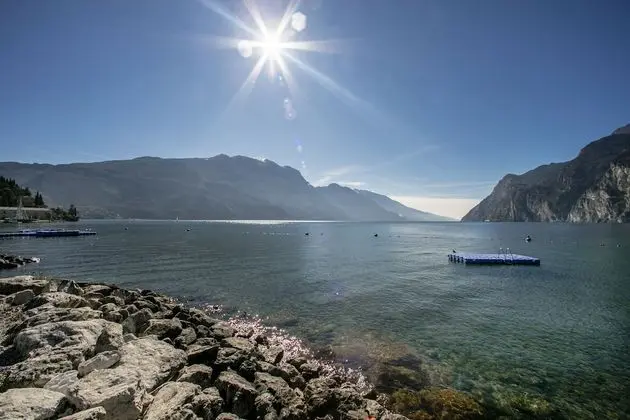 Riva Lago e Spiaggia Apartment - Plaj