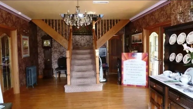 Rivendell Bed and Breakfast - Lobi