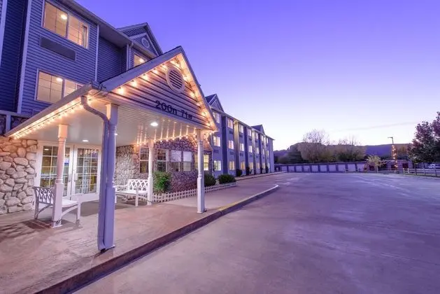 River Canyon Lodge - Genel