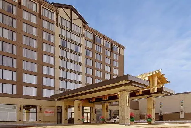River Cree Resort and Casino