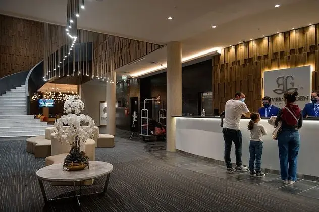 River Garden Hotel & Suites - Lobi