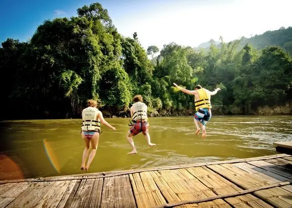 River Kwai Jungle Rafts - Dış Mekan