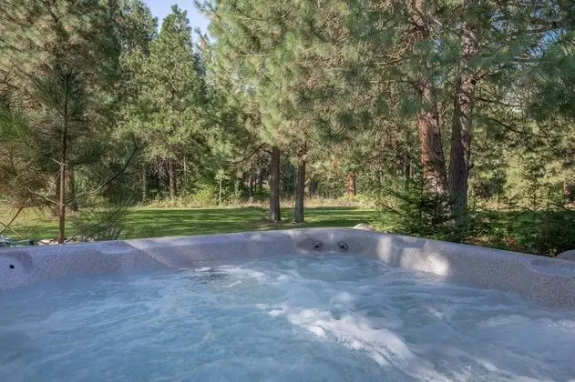 River Lodge in Plain - Spa