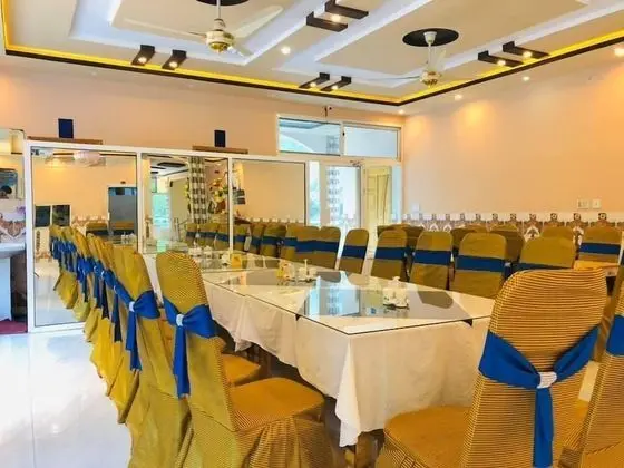 River Nights Hotel And Restaurant - Yerinde Yemek