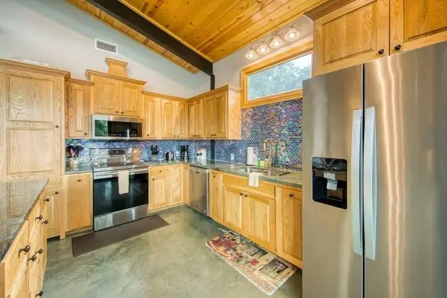 River Oaks Lookout - Unit B - Mutfak