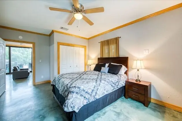 River Oaks Lookout - Unit B - Oda