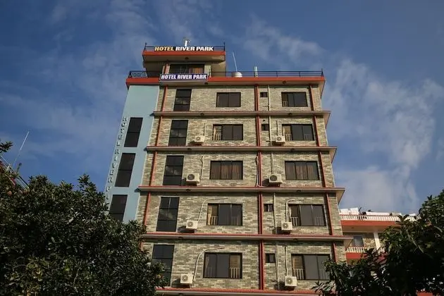 Hotel River Park