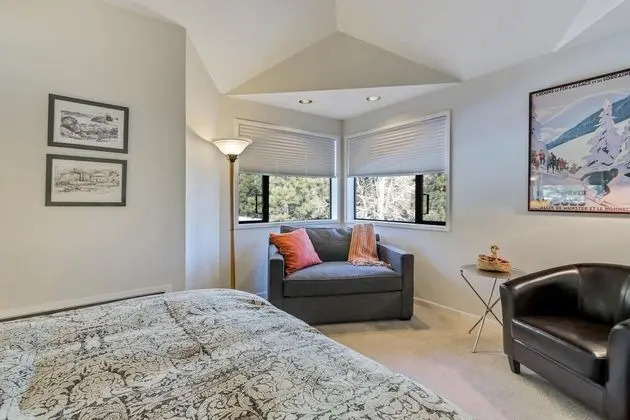 River Ridge 426b - Oda