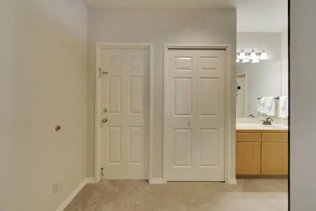River Ridge 517b - Oda