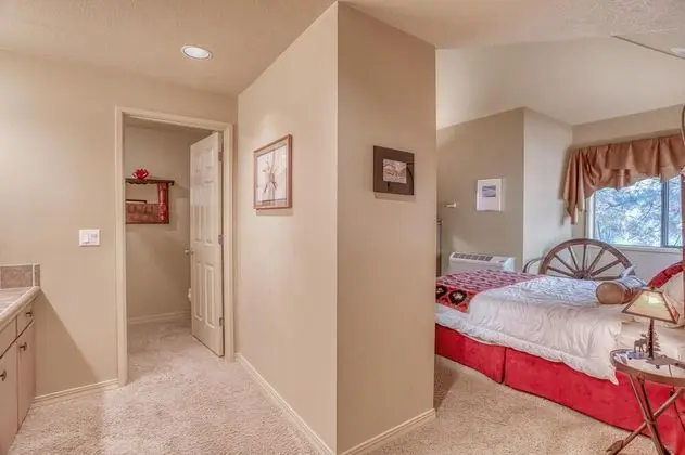River Ridge 617b - Oda