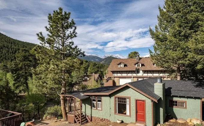 River Ridge Cottages