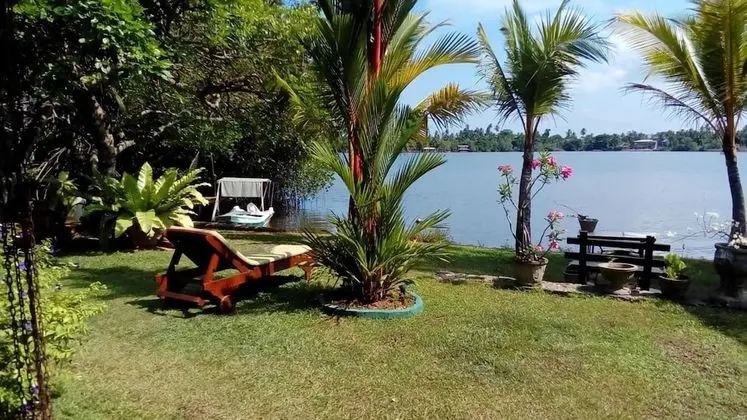 River shadow villa - 1