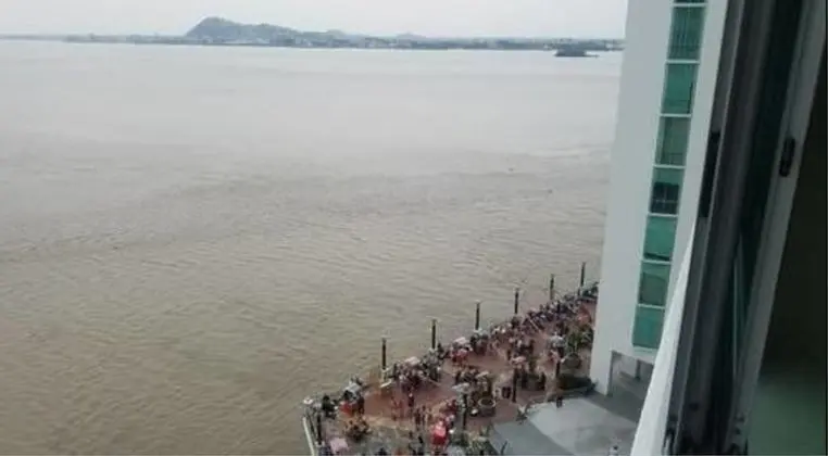 River View suites Puerto Santa Ana gye