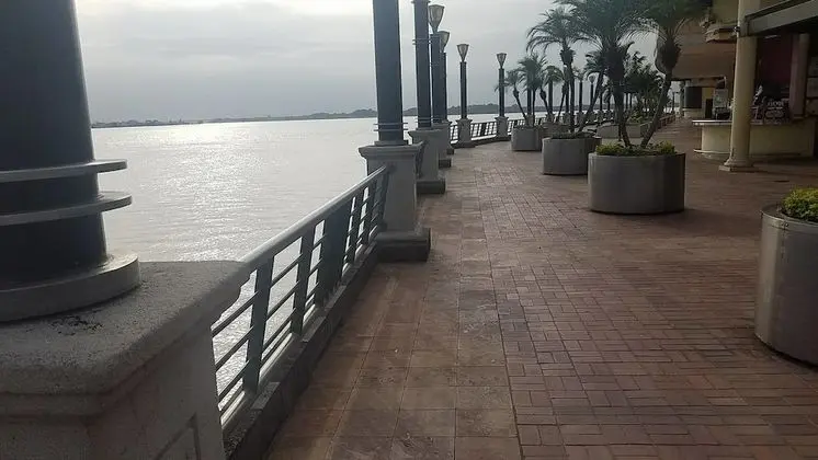 River View suites Puerto Santa Ana gye - Dış Mekan
