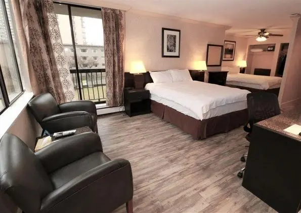 Rivera Hotel On Robson