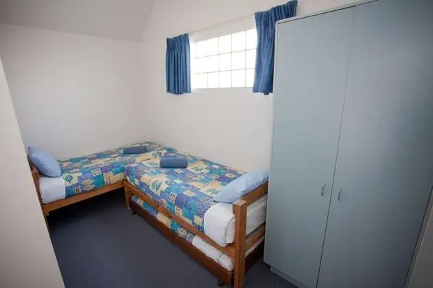 Riverboat Lodge Motor Inn