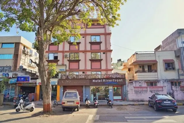 Hotel Riverfront - Dış Mekan