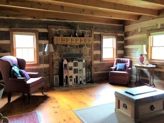 Riverfront Pioneer Cabins LLC - Oda