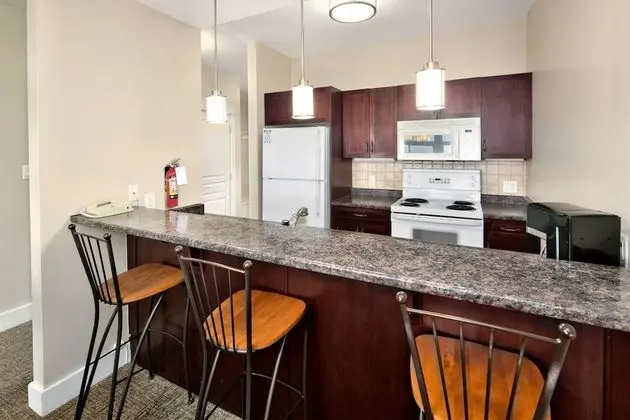 Rivergrass Condos - Yerinde Yemek