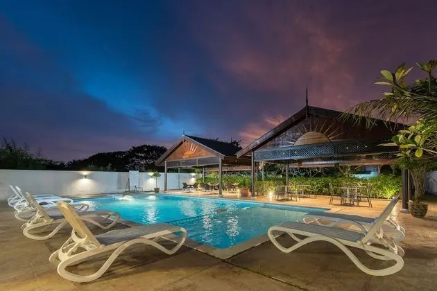 Riverra Inn Langkawi - 1