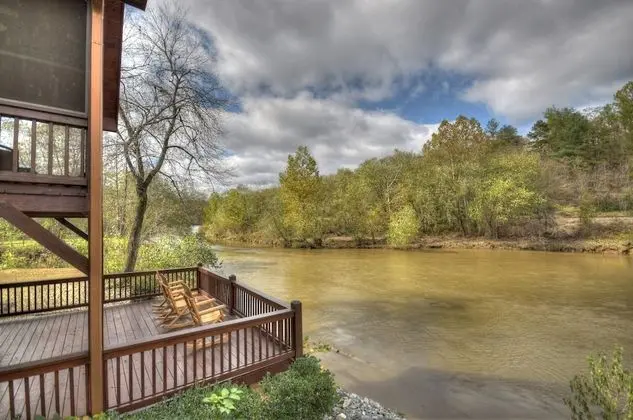 River's Bear Lair