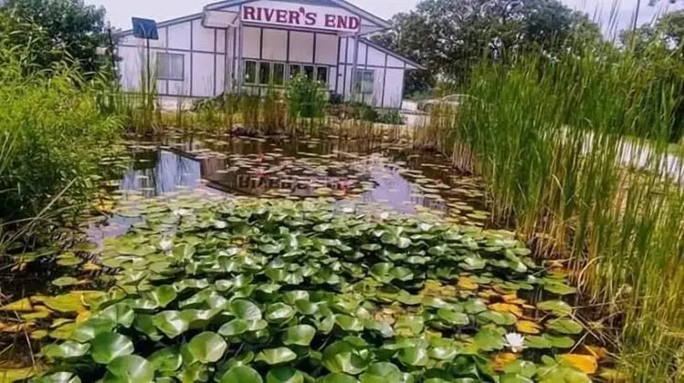River's End Motel