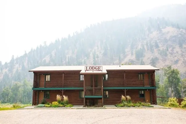 River's Fork Lodge