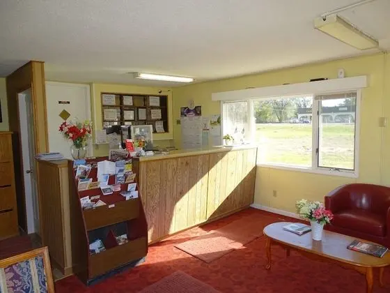 Rivers Inn Fort Madison - Lobi