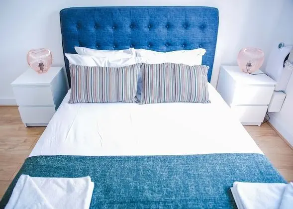 Riverside 2 Bed Apartment - Oda