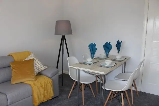 Riverside Apartment - Yerinde Yemek