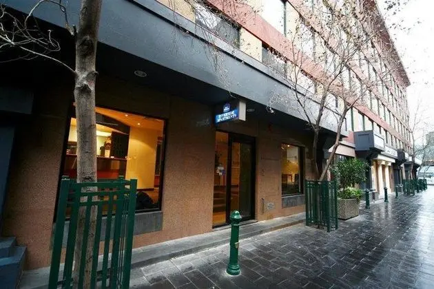 Riverside Apartments Melbourne