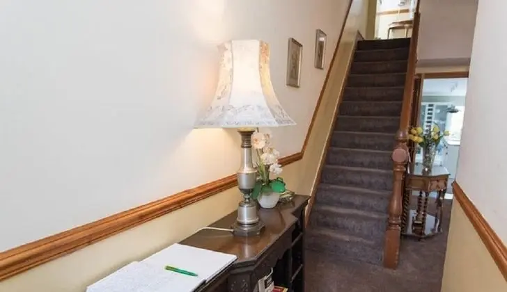Riverside Bed and Breakfast - Lobi