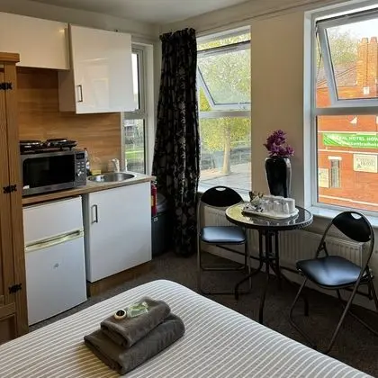 Riverside Hotel Bed and Breakfast - Mutfak