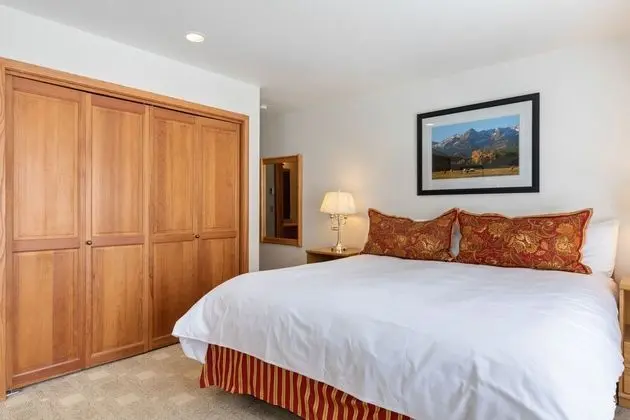 Riverside Condos A103 by Avantstay Condo Close To Downtown, Town Park & Ski Lift #8 - İç Mekan
