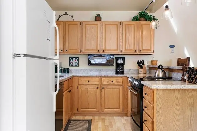 Riverside Condos B204 by Avantstay Condo Close To Downtown, Town Park & Ski Lift #8 - İç Mekan