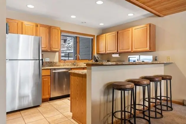 Riverside Condos C102 by Avantstay Condo Close To Downtown, Town Park & Ski Lift #8 - İç Mekan