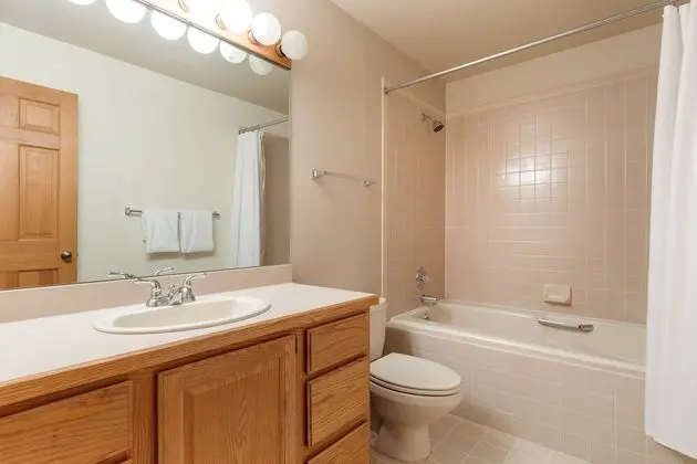 Riverside Condos D01 by Avantstay Condo Close To Downtown, Town Park & Ski Lift #8 - İç Mekan