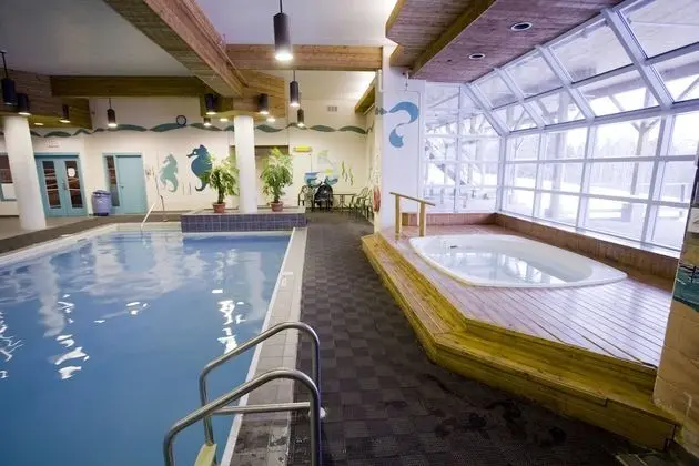 Riverside Resort & Conference Centre - Havuz