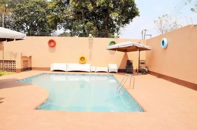 Riverside Hotel and Conference Centre - Havuz
