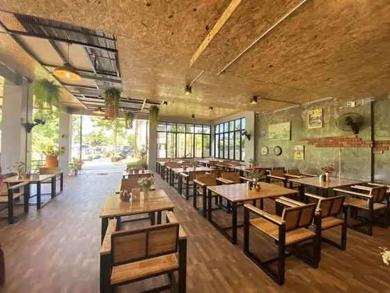 Riverside Hill Resort & Restaurant - Yerinde Yemek