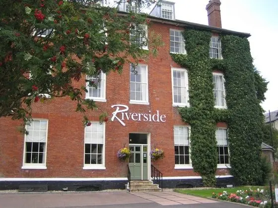 The Riverside House Hotel - 1