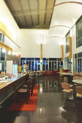 Riverside Hotel - Lobi