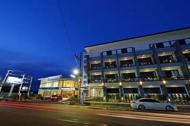 Riverside Hotel - Öne Çıkan Resim