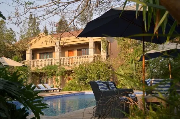 The Riverside Hotel - Havuz